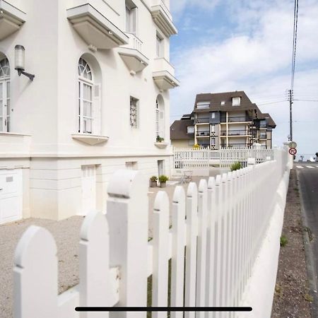 Appartement Bord De Mer 4 Personnes Cabourg Exteriér fotografie